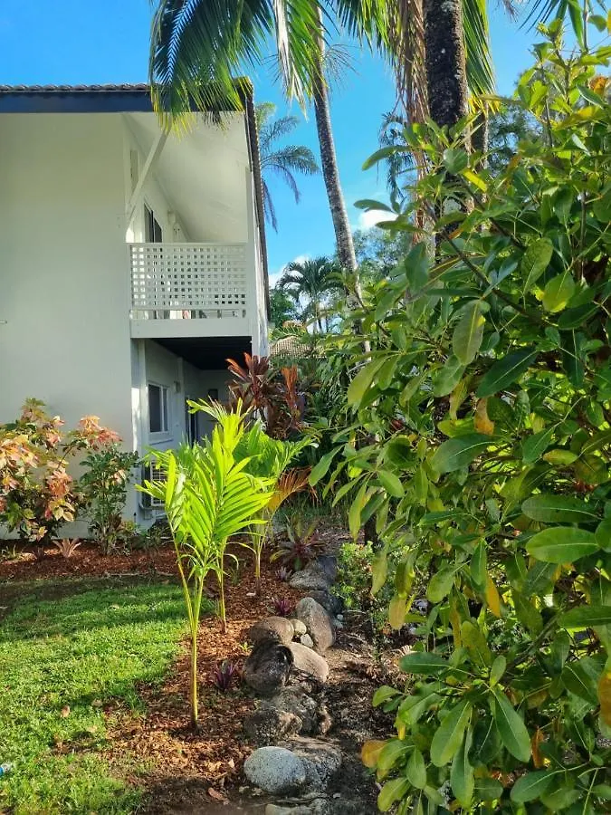 Escape Life @ Port Douglas